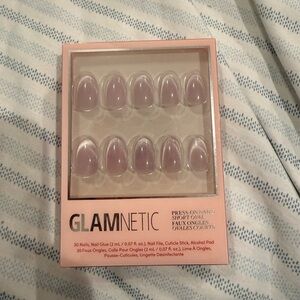 GLAMNETIC Press-On Short Oval Nails in Mauve Pink unopened - new